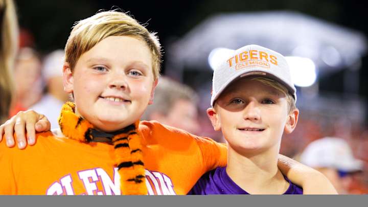 Look: Clemson v. Ga Tech- Tailgating; Warm ups; The Hill; The fans