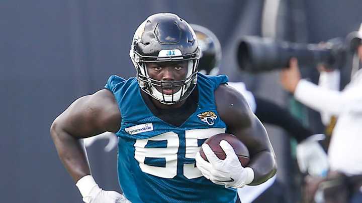 Jaguars add 6 to practice squad