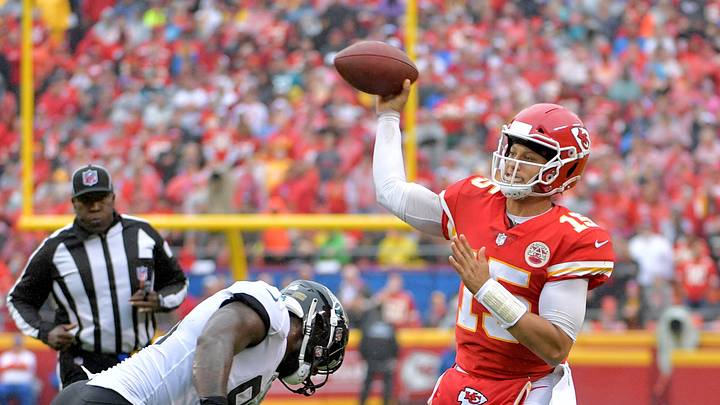 Jaguars defensive line focused on containing Patrick Mahomes Jaguars defensive line focused on containing Patrick Mahomes