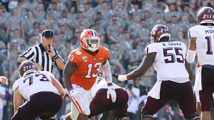 Sunday Notebook: Davis continues to impress