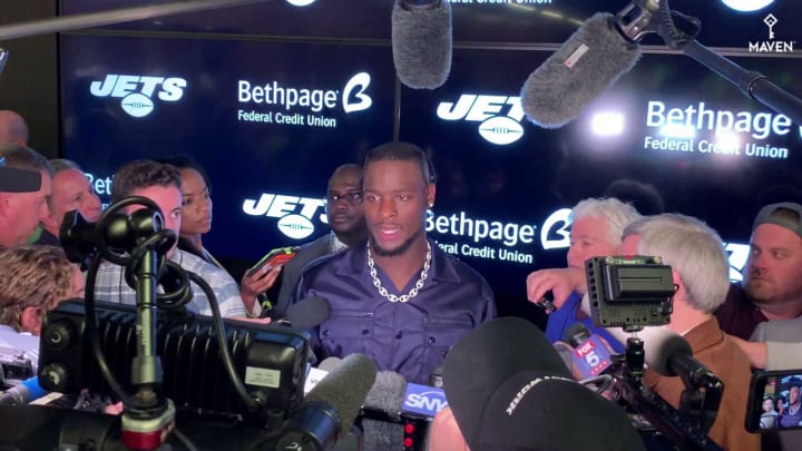 Adam Gase Impressed with Le'Veon Bell, Promises More Touches for Running Back