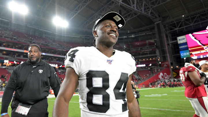 Ben Watson says potentially surrendering No. 84 jersey to Antonio Brown is 'not my decision'