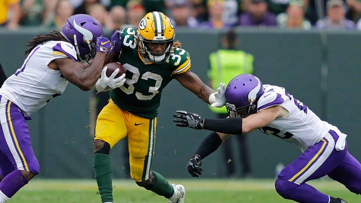 Tackle-breaking Jones has Fangio saying, ‘Jeez’ Tackle-breaking Jones has Fangio saying, ‘Jeez’