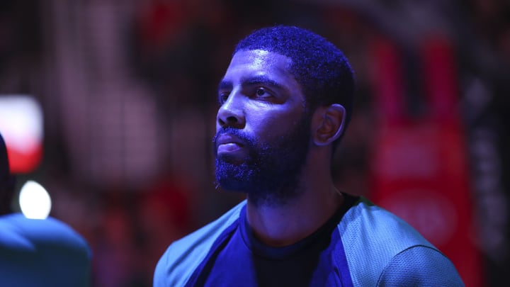 Kyrie Irving reportedly "okay" after taking elbow to the head in pick-up game