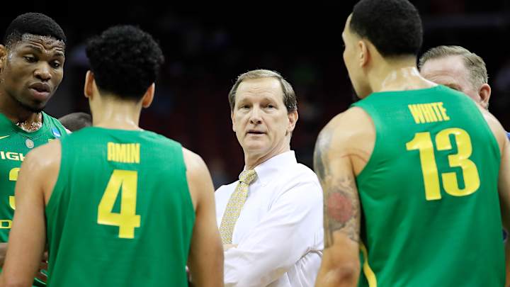 Oregon's Men's Basketball Team Looks to Mingle New Faces With Returning Starters Oregon's Men's Basketball Team Looks to Mingle New Faces With Returning Starters