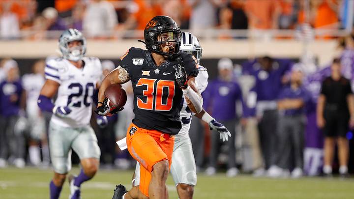 Cowboys top Wildcats 26-13; Hubbard and defense shines Cowboys top Wildcats 26-13; Hubbard and defense shines