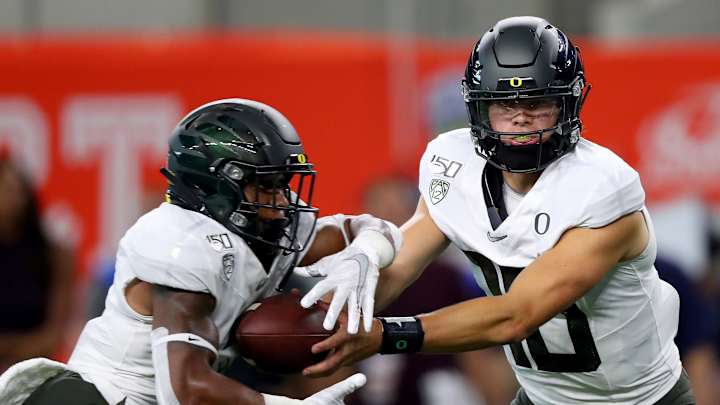 CJ Verdell Speaks on the Improvements He's Seen in Oregon's Run Game