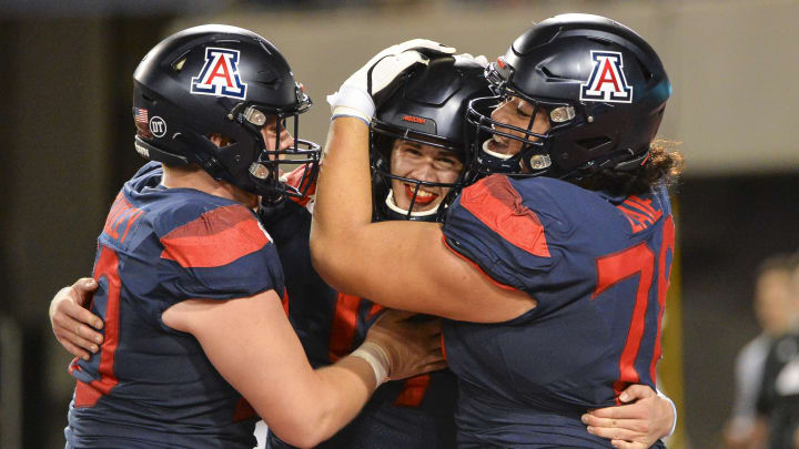 Arizona hosts the Washington Huskies on Saturday Arizona hosts the Washington Huskies on Saturday