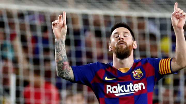 Messi Free Kick Helps Barcelona Rout Sevilla
