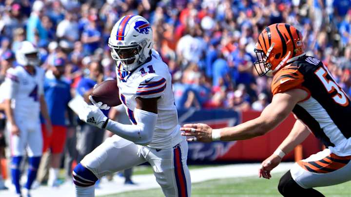 Bills trade WR Zay Jones to Raiders