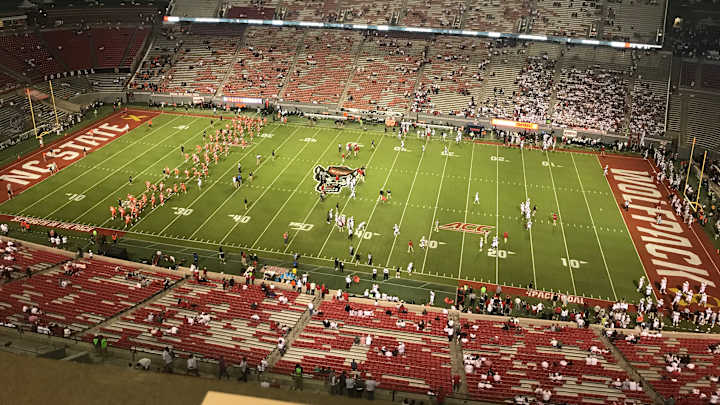 Running in-game thread: Syracuse