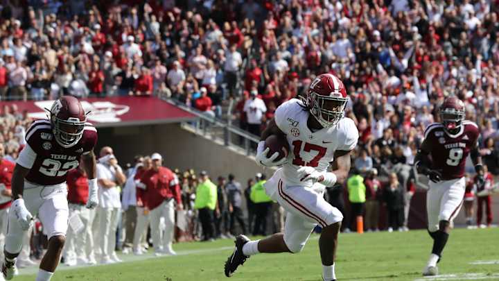 Alabama's Jaylen Waddle Named SEC Special Teams Player of the Week Alabama's Jaylen Waddle Named SEC Special Teams Player of the Week