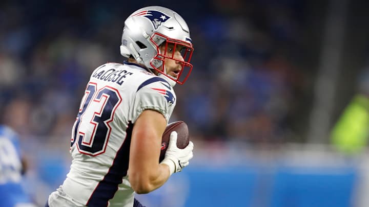 Report: Patriots' Matt LaCosse Suffered MCL Sprain vs. Giants, Expected to Miss 'At least a Few Weeks' Report: Patriots' Matt LaCosse Suffered MCL Sprain vs. Giants, Expected to Miss 'At least a Few Weeks'