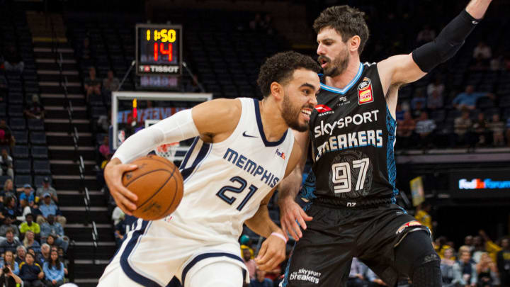 Grizzlies' PG Tyus Jones Playing with New Outlook on the Game After Mother's Cancer Battle