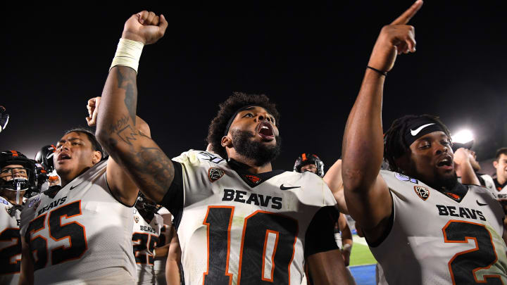 College Football Week 8 Best Bets: Plenty of Value Lies in Pac-12, Big 12