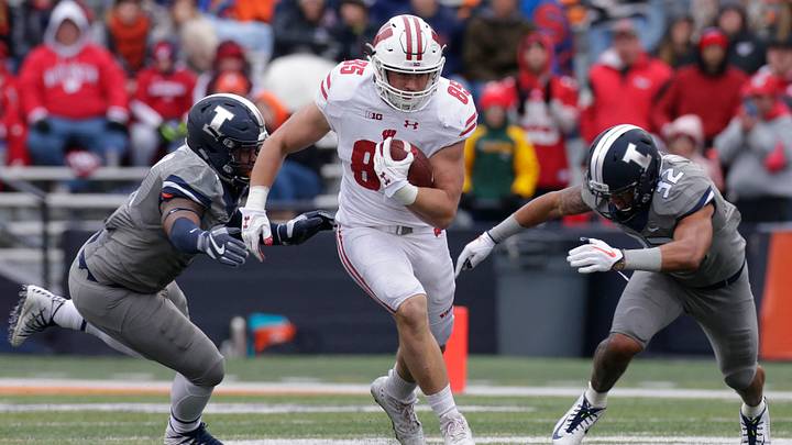 ILLINI GAMEDAY Live Blog: FINAL - Illinois 24, No. 6 Wisconsin 23 ILLINI GAMEDAY Live Blog: FINAL - Illinois 24, No. 6 Wisconsin 23