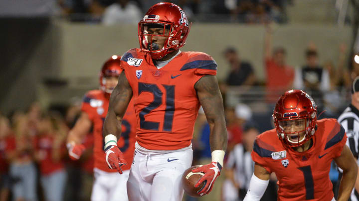 J.J. Taylor lacking height, not praise