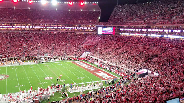 Video: Dixieland Delight vs Tennessee