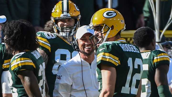 Live Updates: Rodgers, Packers Destroy Raiders