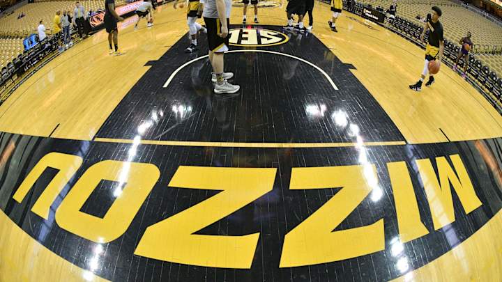 Kansas-Missouri Hoops Series To Resume Next Season in KC