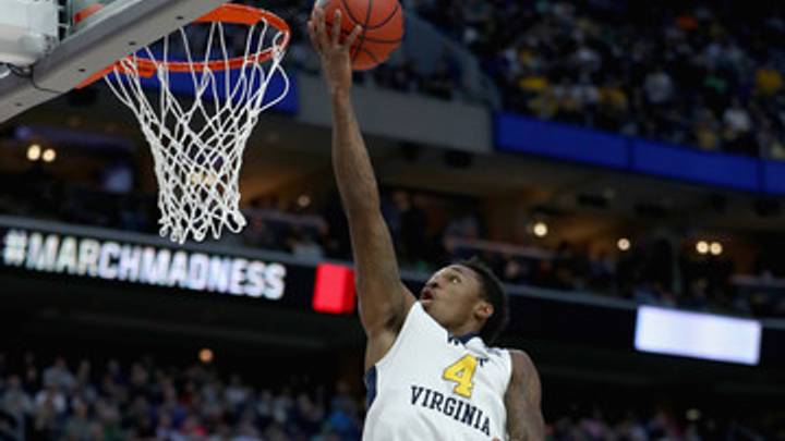 Daxter Miles Jr Joins the 1,000 Point Club Daxter Miles Jr Joins the 1,000 Point Club