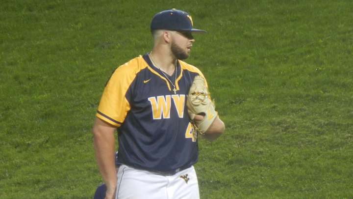 Alek Manoah makes his pro debut with Vancouver