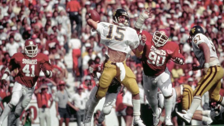 Wayback Wednesday: Hoss Debuts and Nehlen Goes National with Upset of Oklahoma