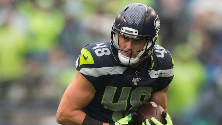 Athletic 'Joker' TE Jacob Hollister Must Rise to Occasion for Seahawks