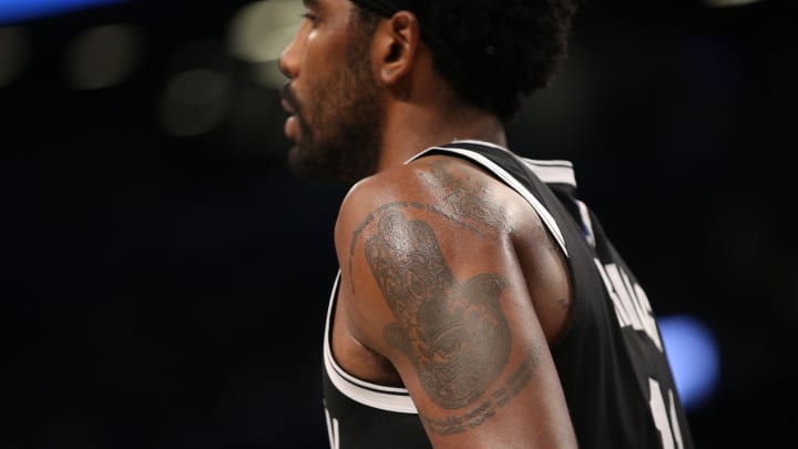 Irving's Mood Swings Are a Well-Kept Secret in the NBA Irving's Mood Swings Are a Well-Kept Secret in the NBA