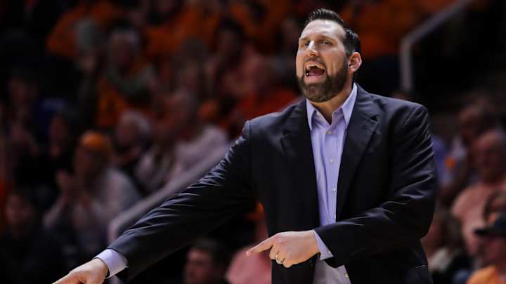 'Are You Stepping to Me Right Now?': Samford Head Coach Scott Padgett Calls Out Referee