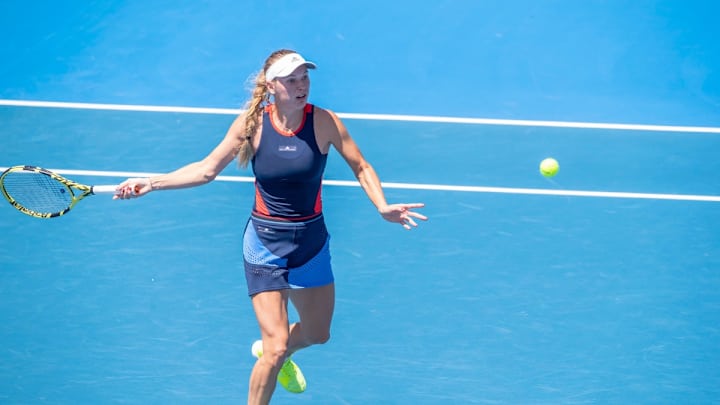 Top-Seeded Caroline Wozniacki Advances at ASB Classic