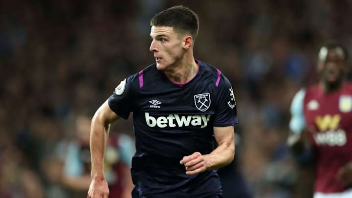 West Ham Set Sky High Declan Rice Price Tag at Amid Man City and Man Utd Interest