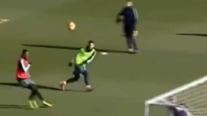 El golazo de Messi en los entrenamientos que está dando la vuelta al mundo