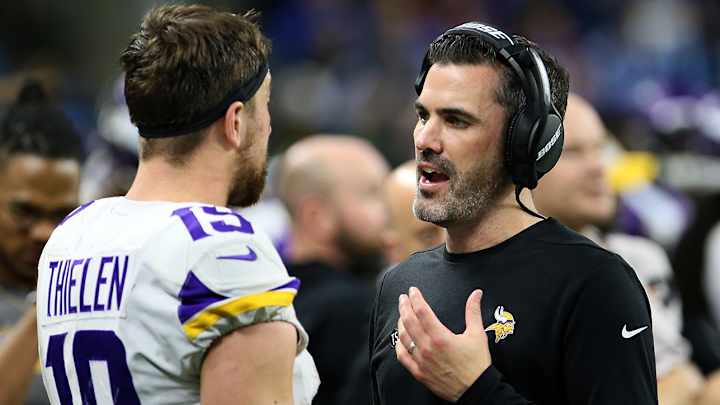 NFL Coaching Tracker: Patriots Assistant Brian Flores To Interview with Dolphins, Packers