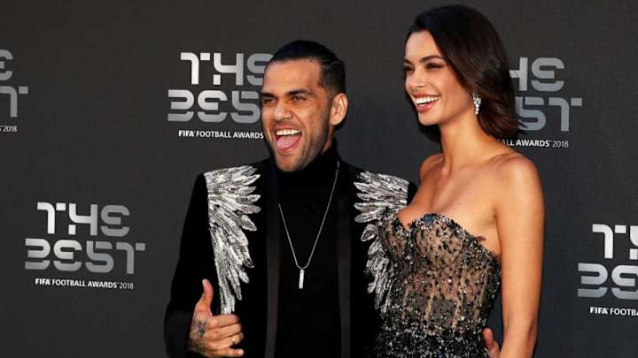 La pareja de Dani Alves explota en Instagram tras los rumores de ruptura