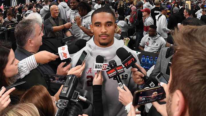 Jalen Hurts Mum on Transfer Talk as He Wraps an Unprecedented Year at Alabama Jalen Hurts Mum on Transfer Talk as He Wraps an Unprecedented Year at Alabama