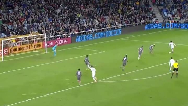 VÍDEO | El golazo histórico con el que Vela rompió el record de la MLS VÍDEO | El golazo histórico con el que Vela rompió el record de la MLS