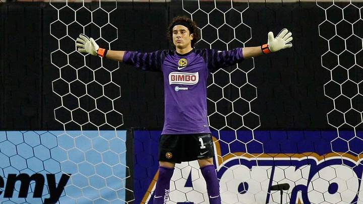 Para cubrir la portería del América, todos los caminos conducen a Guillermo Ochoa