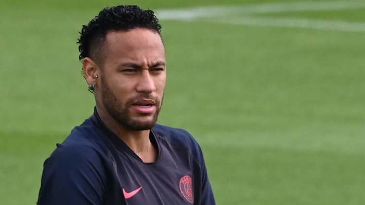 Report: Real Madrid Close to Neymar Deal as Barcelona Backs Out