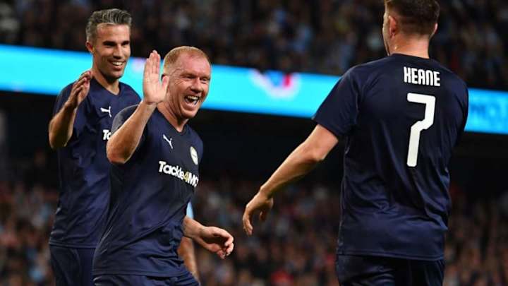 Man Utd Fans Call for Paul Scholes Return as He Steals the Show at Vincent Kompany Testimonial