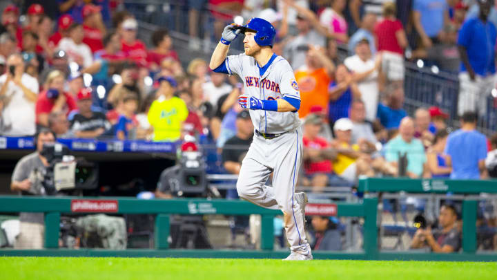 Todd Frazier Slugs a Pair of 3-Run Homers as Mets Rally Late to Beat Phillies Todd Frazier Slugs a Pair of 3-Run Homers as Mets Rally Late to Beat Phillies