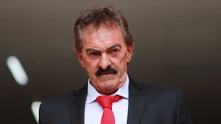 La Volpe afirma que Hugo Sánchez no ha demostrado conocimientos de futbol