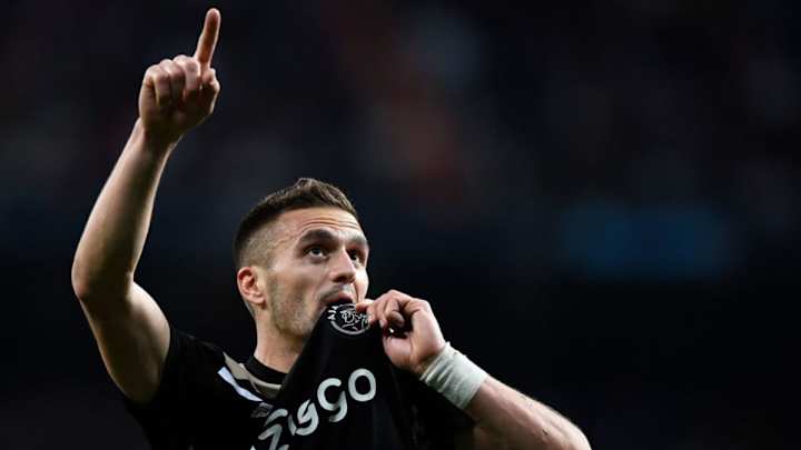 Dusan Tadic Becomes 10th Player Ever to Earn 10/10 Rating From L'Equipe After Destroying Real Madrid Dusan Tadic Becomes 10th Player Ever to Earn 10/10 Rating From L'Equipe After Destroying Real Madrid