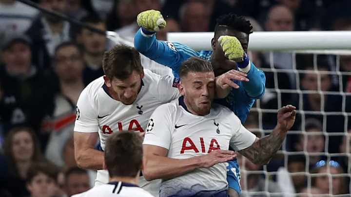 Jan Vertonghen Sustains Nasty Head Injury During Tottenham's Champions League Clash With Ajax