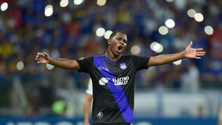 Brayan Angulo aún debe de tramitar su visa de trabajo para jugar en Cruz Azul
