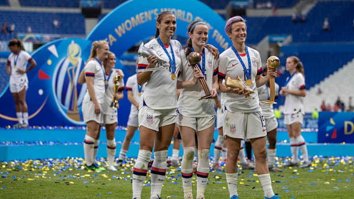 FIFA Reveals 10 Bids for Hosting 2023 Women's World Cup