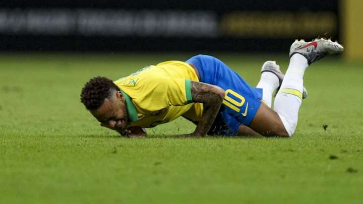PSG Confirms Neymar Will Miss 4 Weeks, Won't Need Ankle Surgery