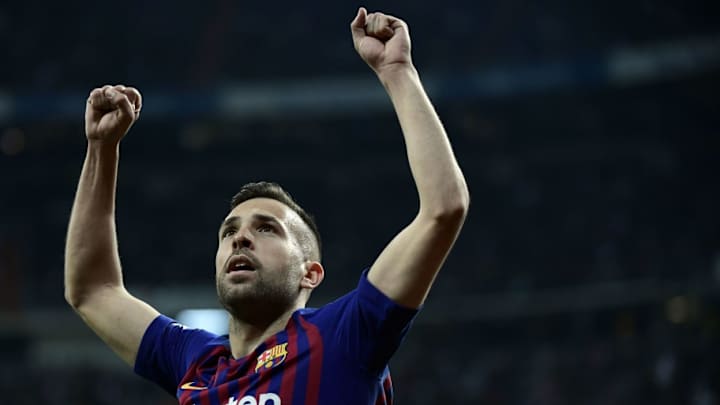 OFICIAL | Jordi Alba renueva contrato con el FC Barcelona hasta 2024