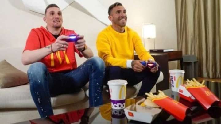 VIDEO | Franco Armani y Carlos Tévez son las estrellas de una publicidad televisiva VIDEO | Franco Armani y Carlos Tévez son las estrellas de una publicidad televisiva