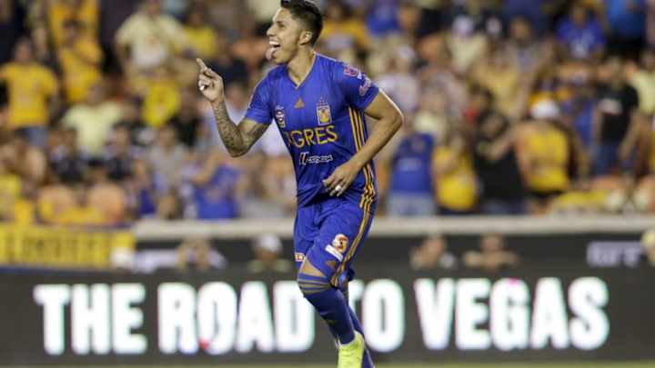 Carlos Salcedo explota contra periodista tras ser criticado